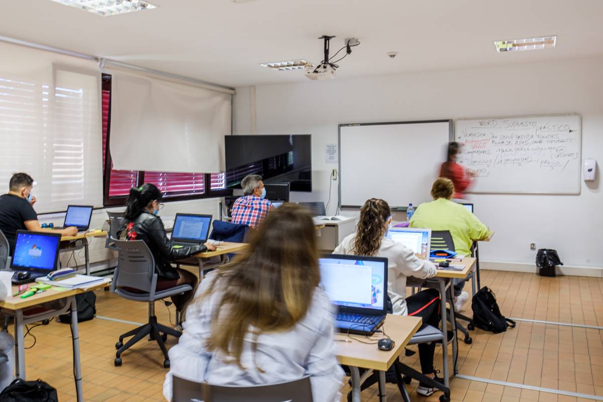 Alumnos de ofimática